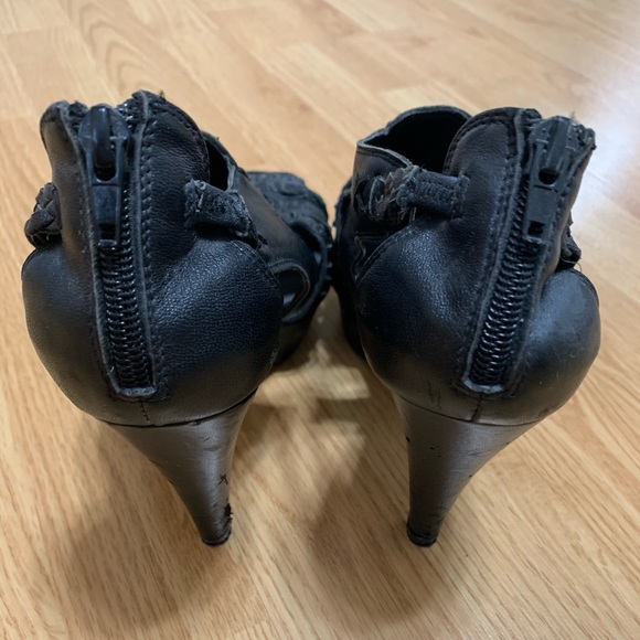 Jeffrey Campbell Hatcher Heels - Picture 2 of 8